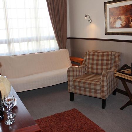Turnberry Boutique Hotel Oudtshoorn Ruang foto